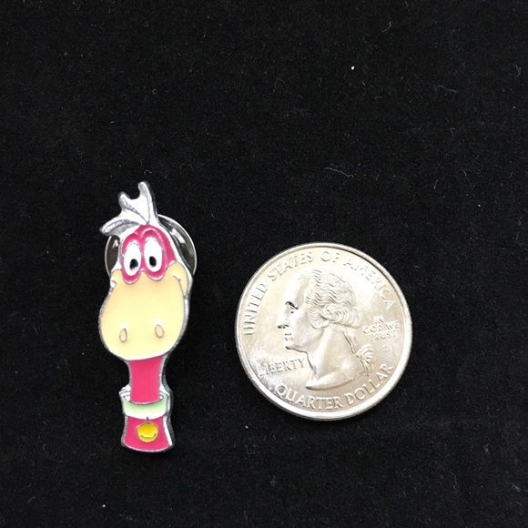 Vintage Pewter-like Dog with a Bone Brooch - Picture 3 of 4